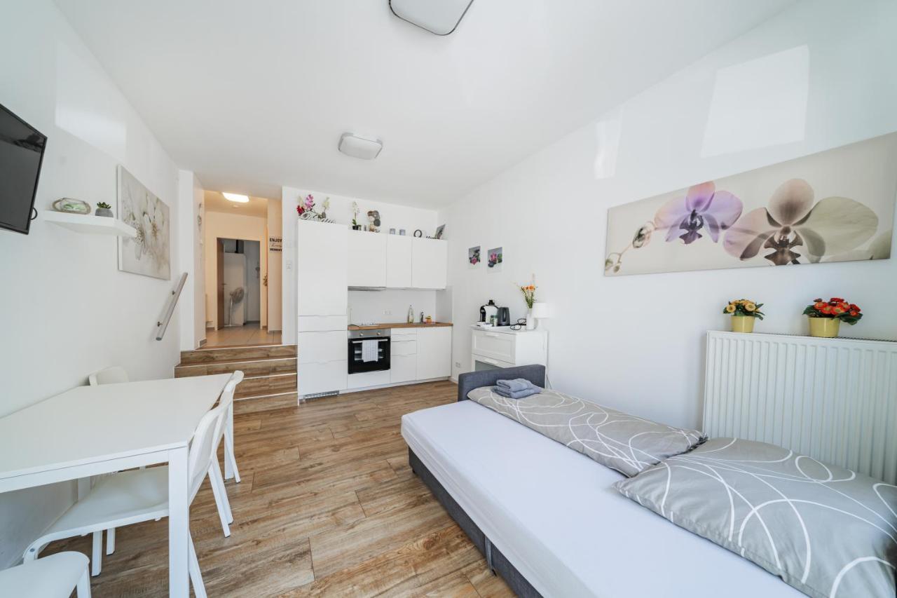 Modernes Appartement Nahe U-Bahn Und Schoenbrunn Vienna Esterno foto