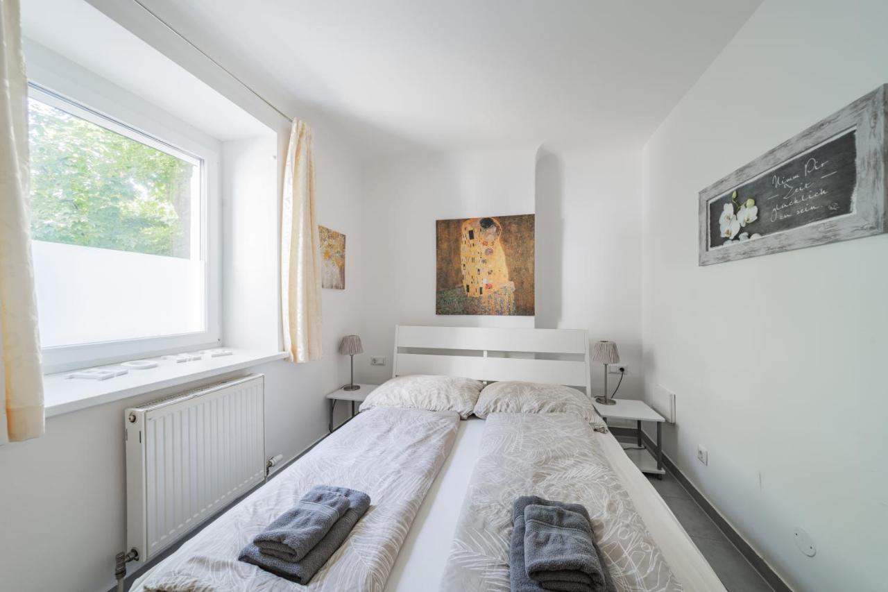 Modernes Appartement Nahe U-Bahn Und Schoenbrunn Vienna Esterno foto